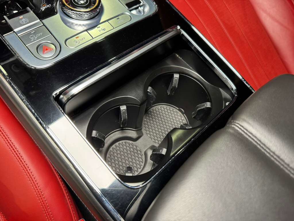 2022 Bentley Flying Spur V8 Blackline Specification, illuminated Flying &apos;B&apos;, rear executive seating package AND MUCH MORE!! Fort Lauderdale FL