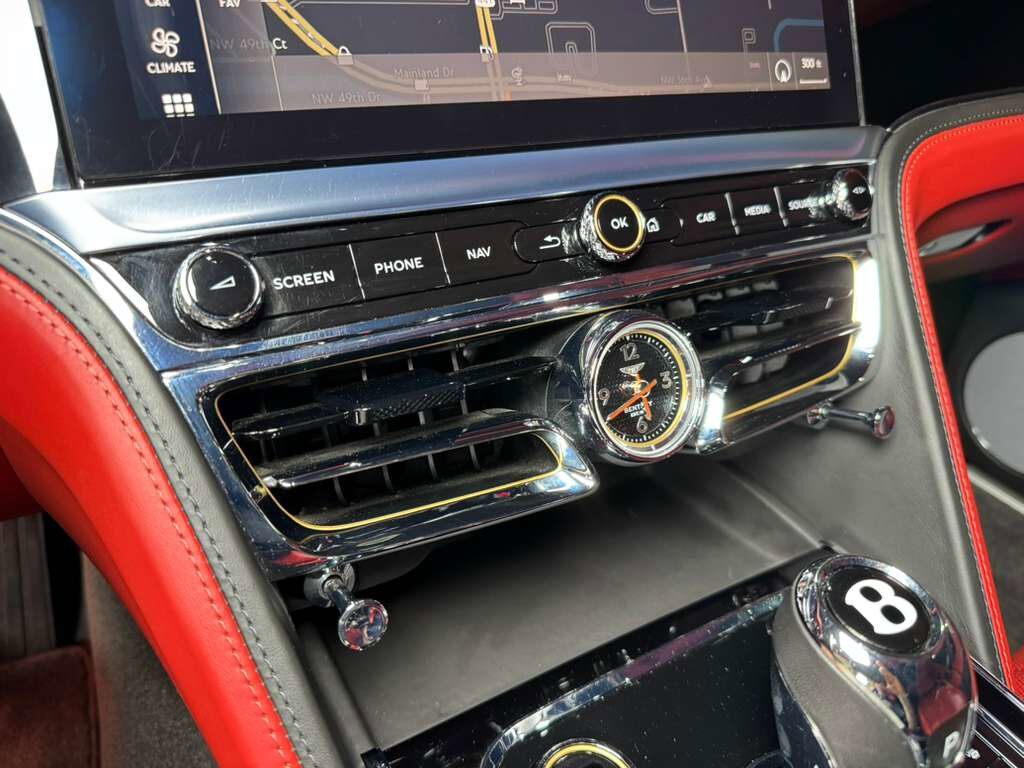 2022 Bentley Flying Spur V8 Blackline Specification, illuminated Flying &apos;B&apos;, rear executive seating package AND MUCH MORE!! Fort Lauderdale FL