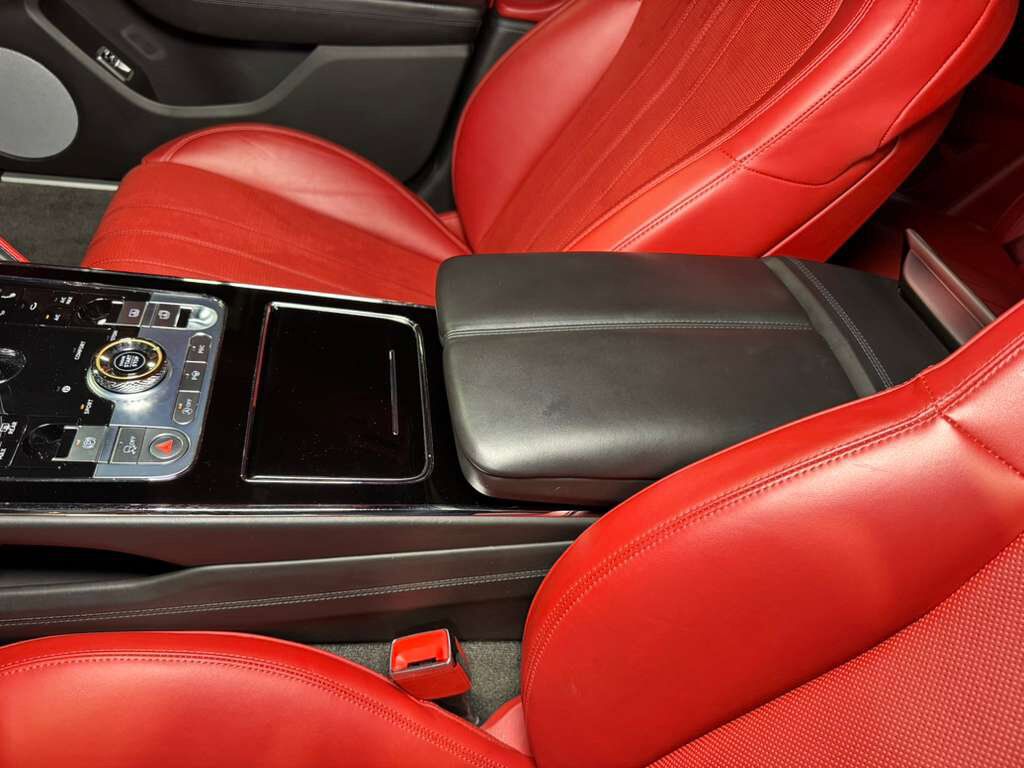 2022 Bentley Flying Spur V8 Blackline Specification, illuminated Flying &apos;B&apos;, rear executive seating package AND MUCH MORE!! Fort Lauderdale FL