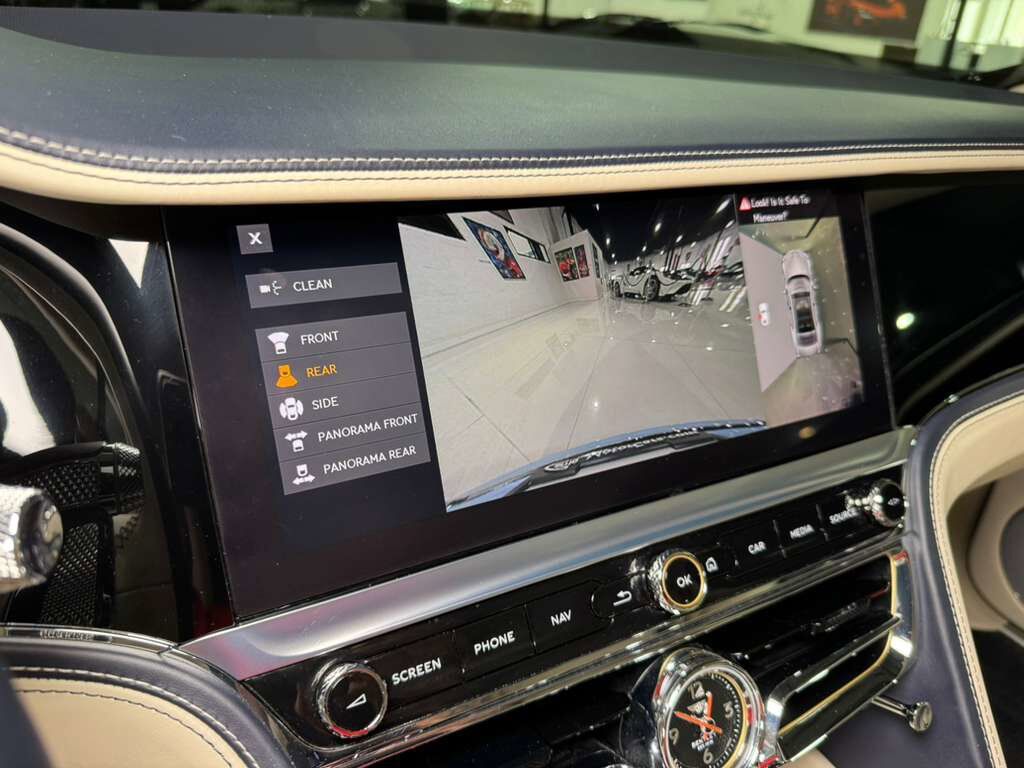 2022 Bentley Flying Spur V8 Jetstream II paint, rear executive seating, driver&apos;s assist system, heated/cooled seats AND MORE! Fort Lauderdale FL