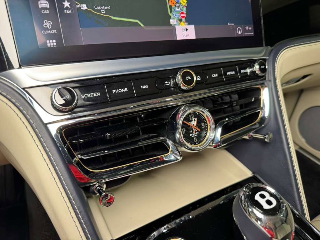 2022 Bentley Flying Spur V8 Jetstream II paint, rear executive seating, driver&apos;s assist system, heated/cooled seats AND MORE! Fort Lauderdale FL