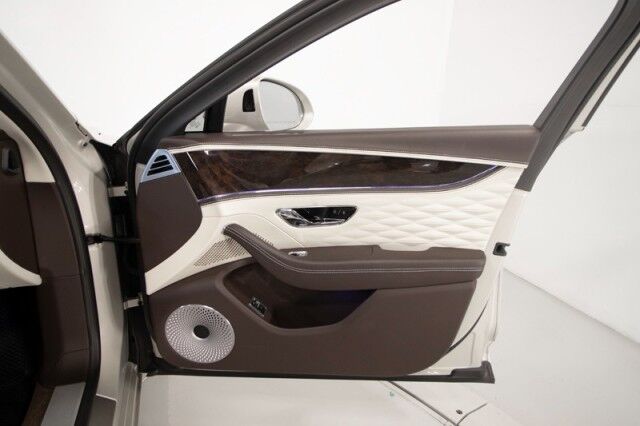 2022 Bentley Flying Spur W12 MULLINER ($266,425 MSRP) *BANG & OLUFSEN SOUND* *TOURING SPEC* *1-OWNER* San Diego CA