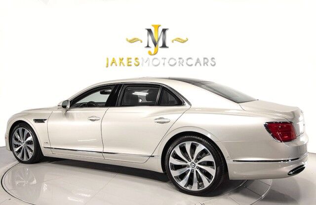 2022 Bentley Flying Spur W12 MULLINER ($266,425 MSRP) *BANG & OLUFSEN SOUND* *TOURING SPEC* *1-OWNER* San Diego CA