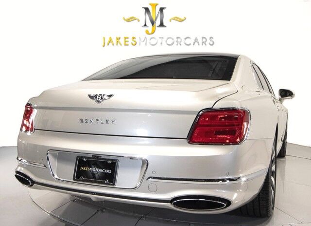 2022 Bentley Flying Spur W12 MULLINER ($266,425 MSRP) *BANG & OLUFSEN SOUND* *TOURING SPEC* *1-OWNER* San Diego CA