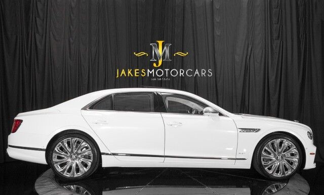 2022 Bentley Flying Spur W12 MULLINER ($340,110 MSRP!!) *ONLY 3800 MILES* *SPECIAL ORDER PEARL WHITE* San Diego CA