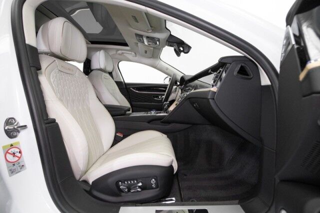 2022 Bentley Flying Spur W12 MULLINER ($340,110 MSRP!!) *ONLY 3800 MILES* *SPECIAL ORDER PEARL WHITE* San Diego CA