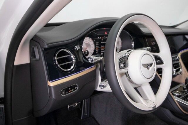 2022 Bentley Flying Spur W12 MULLINER ($340,110 MSRP!!) *ONLY 3800 MILES* *SPECIAL ORDER PEARL WHITE* San Diego CA