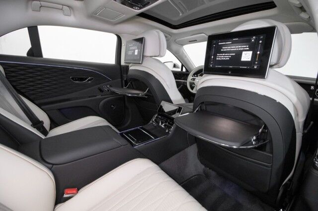 2022 Bentley Flying Spur W12 MULLINER ($340,110 MSRP!!) *ONLY 3800 MILES* *SPECIAL ORDER PEARL WHITE* San Diego CA
