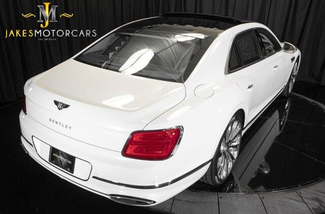 2022 Bentley Flying Spur W12 MULLINER ($340,110 MSRP!!) *ONLY 3800 MILES* *SPECIAL ORDER PEARL WHITE* San Diego CA