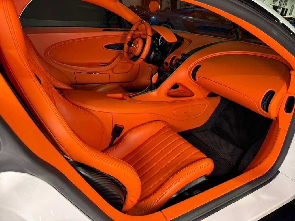 2022 Bugatti Chiron Pur Sport 1/60 FOR THE WORLD!! Blanc paint, Pur Sport split, Tangerine calipers/interior AND MUCH MORE!! Fort Lauderdale FL