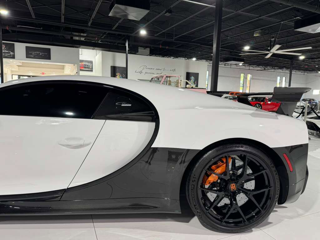 2022 Bugatti Chiron Pur Sport 1/60 FOR THE WORLD!! Blanc paint, Pur Sport split, Tangerine calipers/interior AND MUCH MORE!! Fort Lauderdale FL