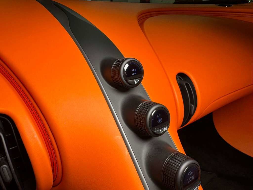2022 Bugatti Chiron Pur Sport 1/60 FOR THE WORLD!! Blanc paint, Pur Sport split, Tangerine calipers/interior AND MUCH MORE!! Fort Lauderdale FL
