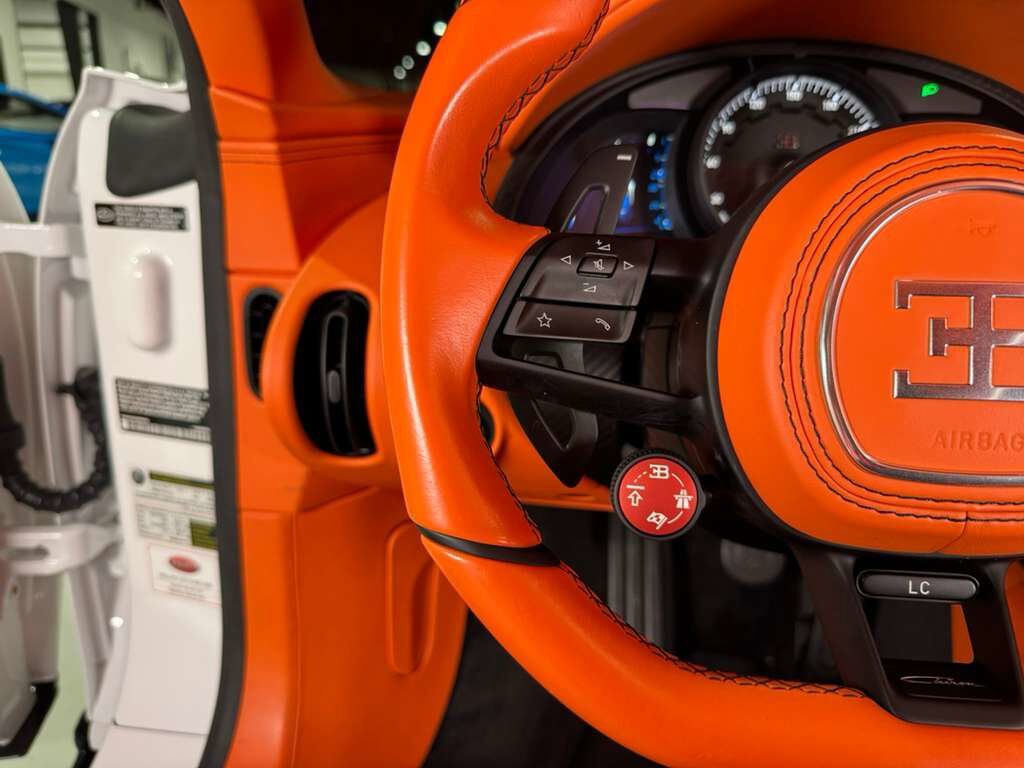 2022 Bugatti Chiron Pur Sport 1/60 FOR THE WORLD!! Blanc paint, Pur Sport split, Tangerine calipers/interior AND MUCH MORE!! Fort Lauderdale FL