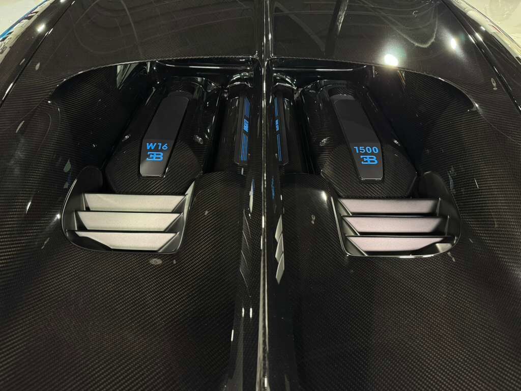 2022 Bugatti Chiron Pur Sport FULLY EXPOSED CARBON!!! Fort Lauderdale FL