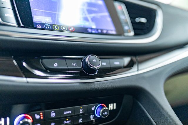 2022 Buick Enclave AWD Premium Leather Roof Nav BCam Red Deer AB