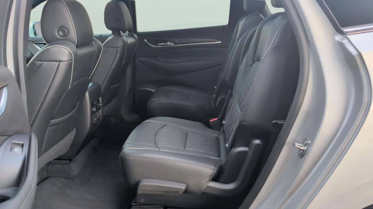 2022 Buick Enclave Avenir 4x4 4dr Crossover Lake Orion MI