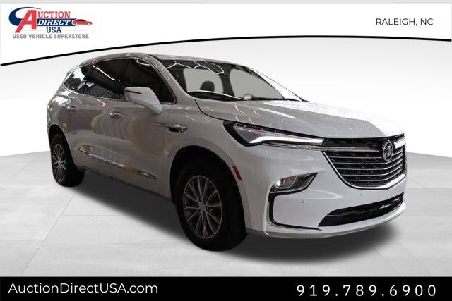 2022 Buick Enclave Essence