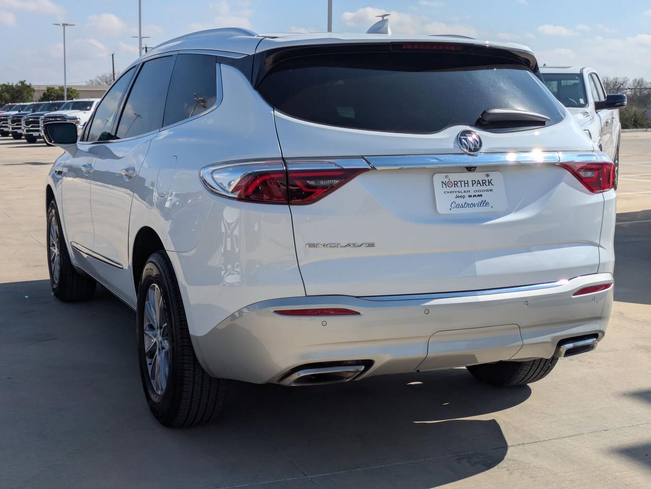 2022 Buick Enclave Essence Castroville TX