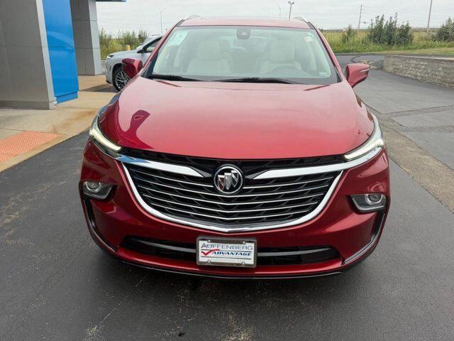 2022 Buick Enclave Essence