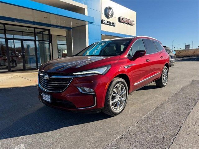 2022 Buick Enclave Essence