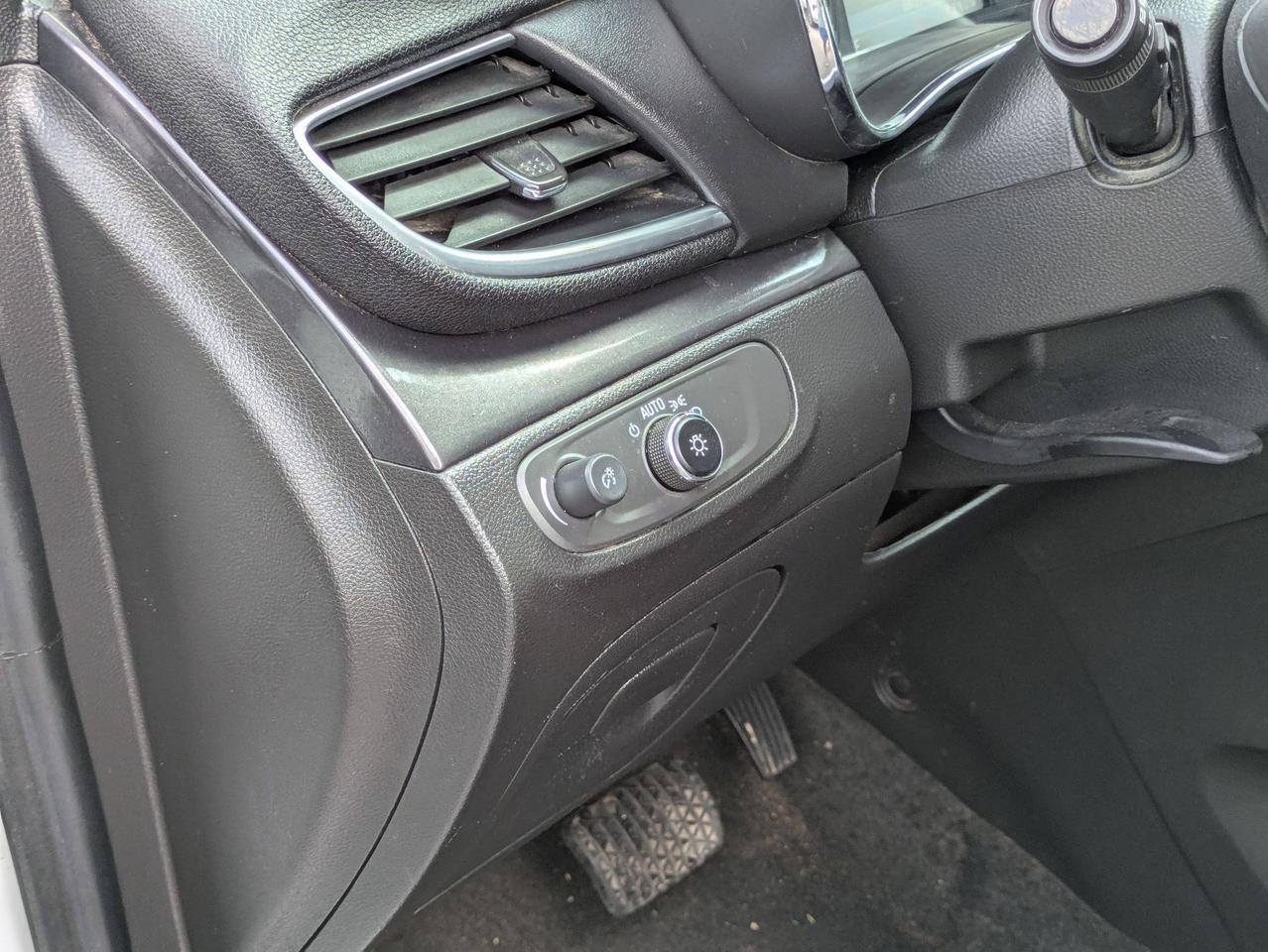 2022 Buick Encore Preferred Castroville TX