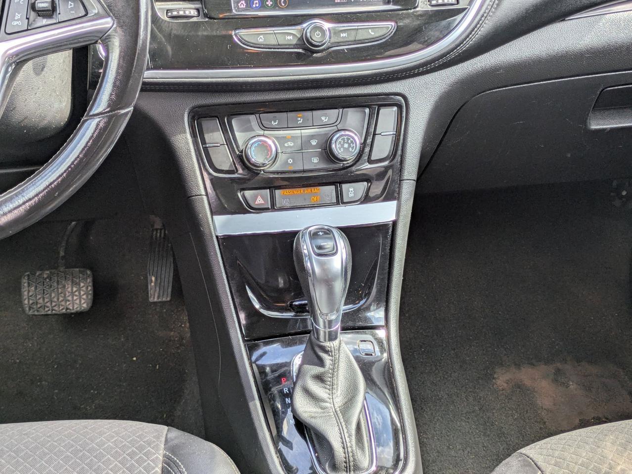2022 Buick Encore Preferred Castroville TX