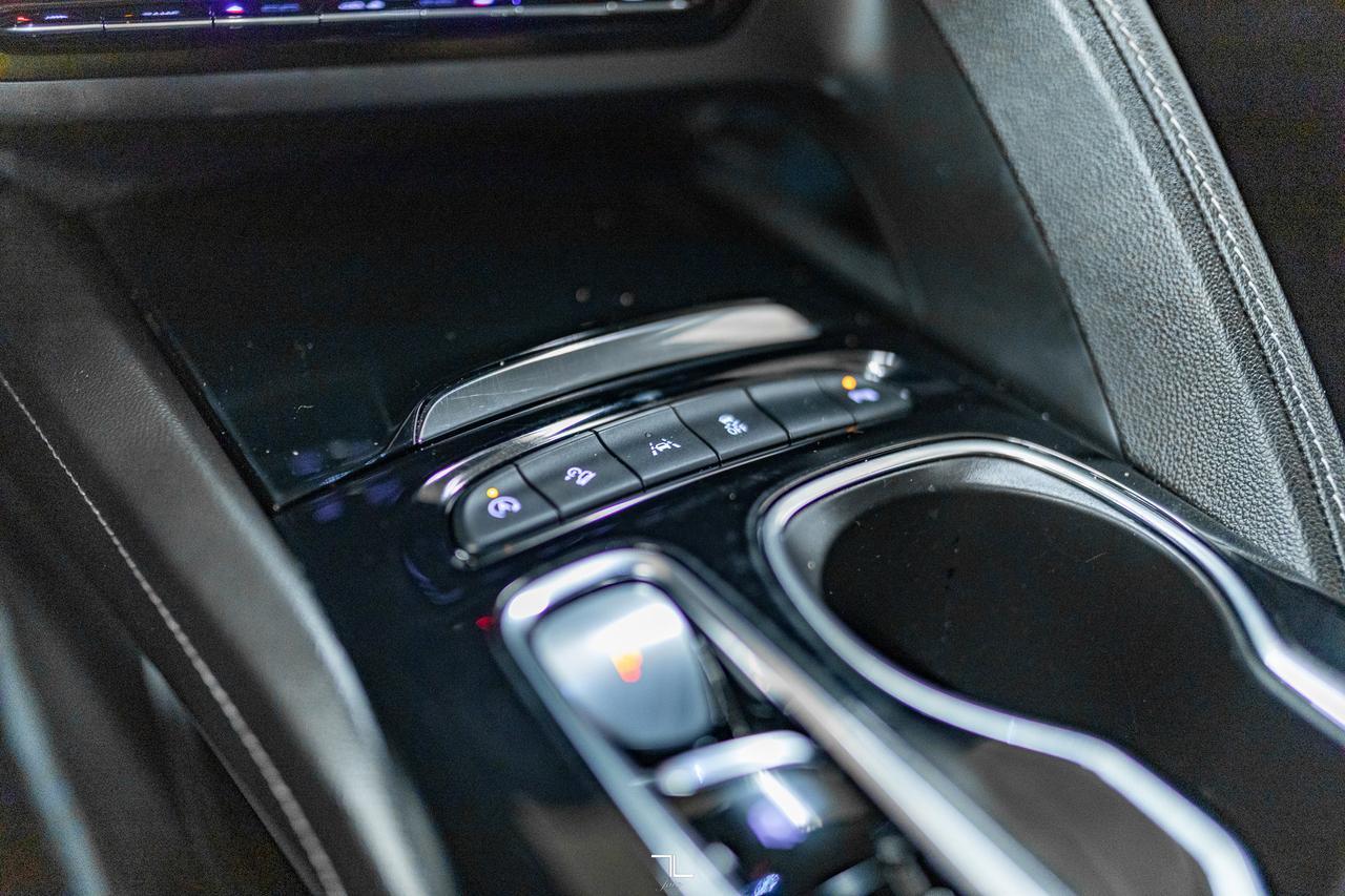 2022 Buick Envision AWD Essence Leather Nav BCam Red Deer AB