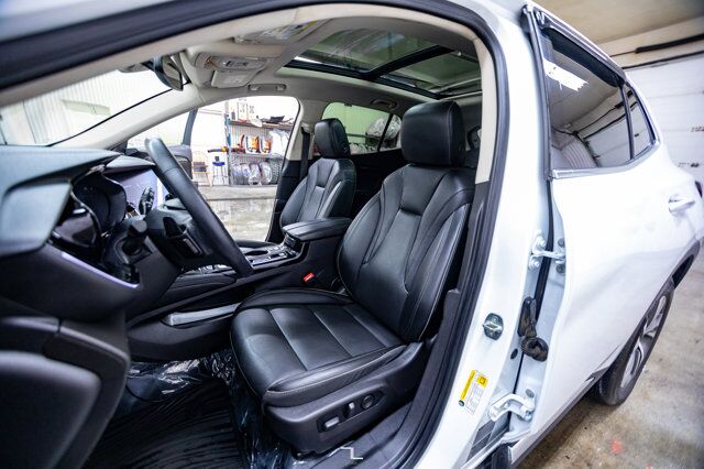 2022 Buick Envision AWD Essence Leather Roof BCam Red Deer AB