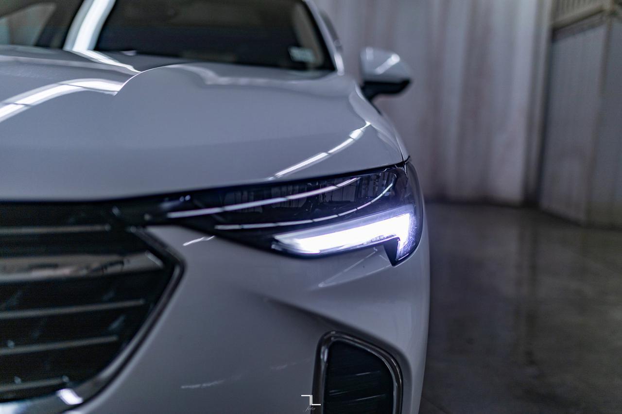 2022 Buick Envision AWD Essence Leather Roof BCam Red Deer AB