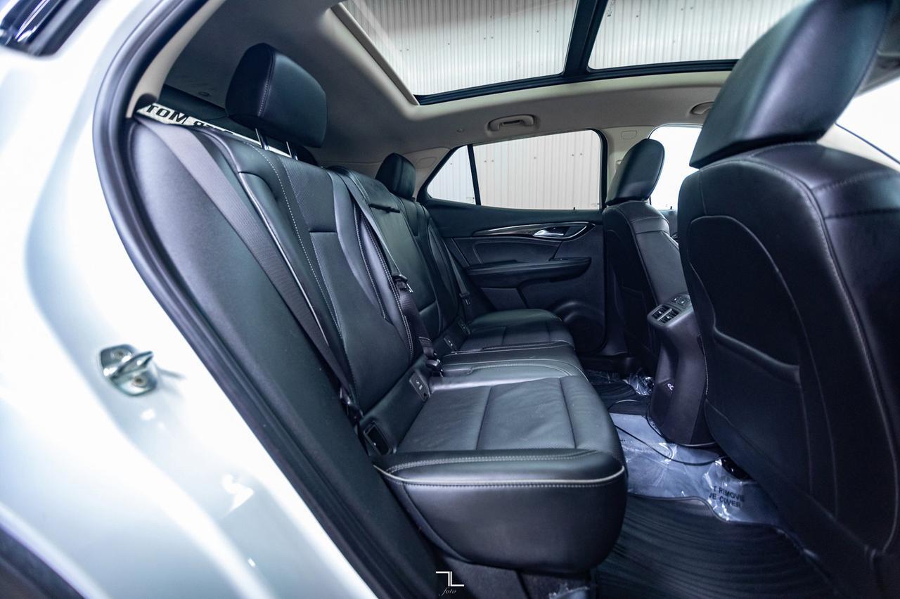 2022 Buick Envision AWD Essence Leather Roof BCam Red Deer AB