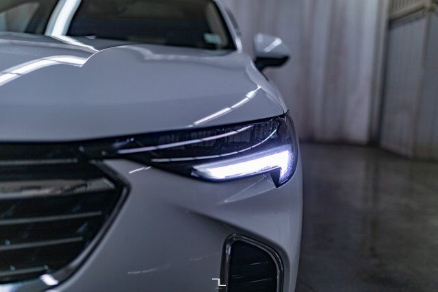 2022 Buick Envision AWD Essence Leather Roof BCam Red Deer AB