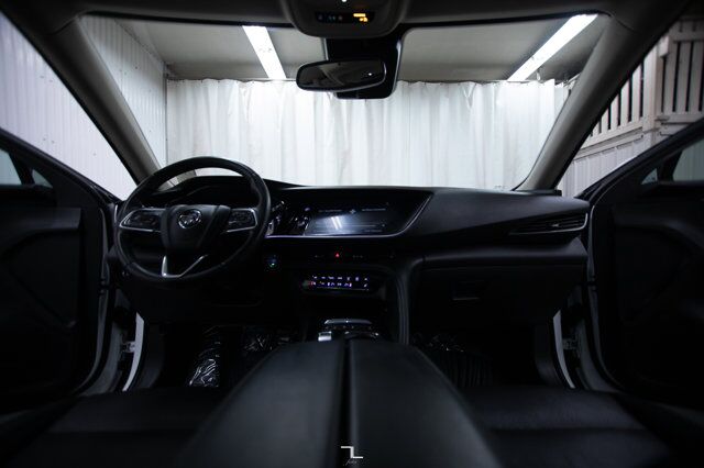 2022 Buick Envision AWD Essence Leather Roof BCam Red Deer AB