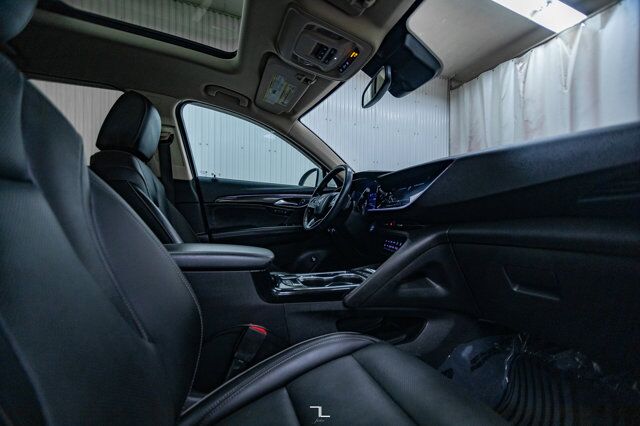 2022 Buick Envision AWD Essence Leather Roof BCam Red Deer AB