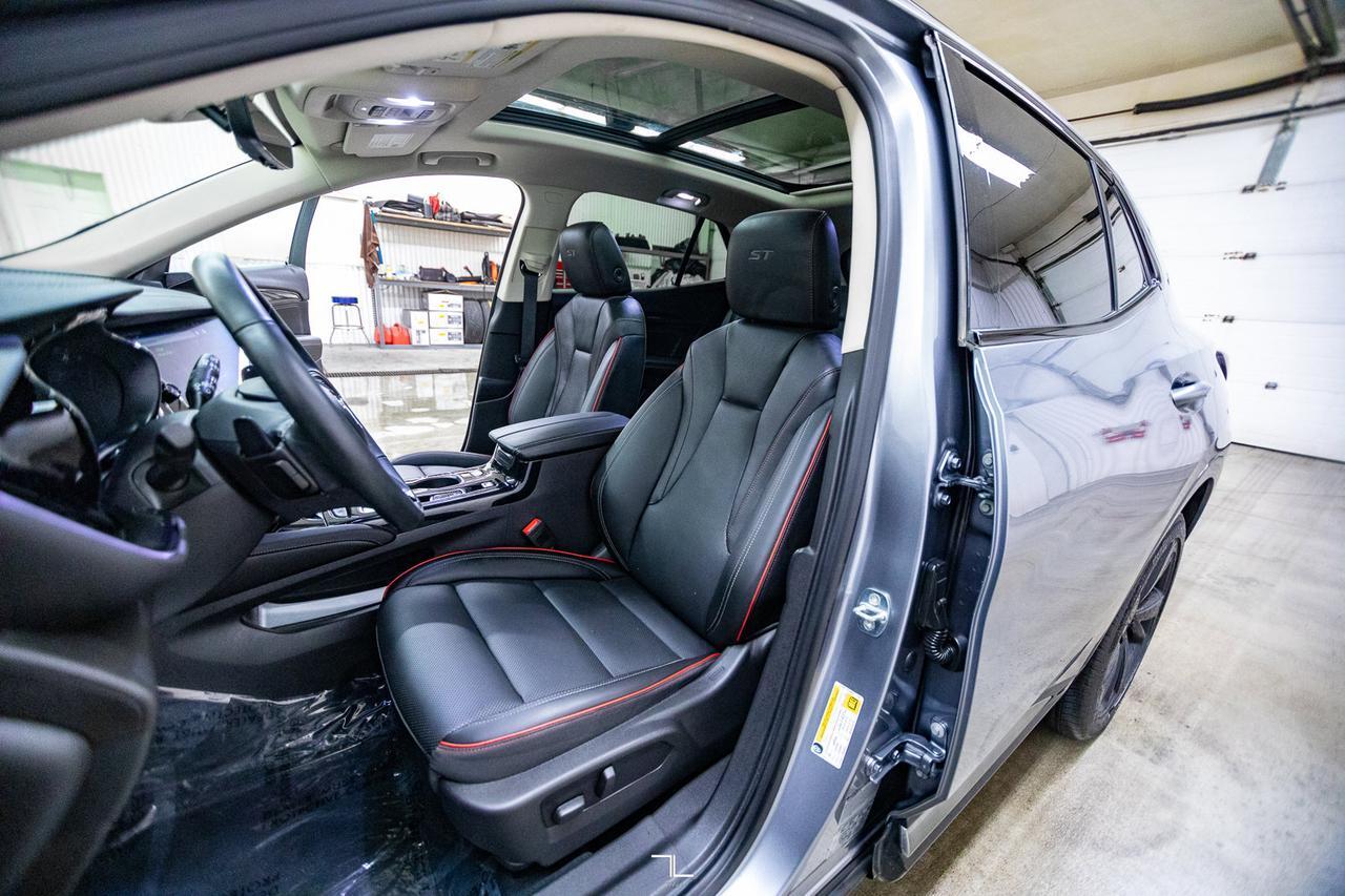 2022 Buick Envision AWD ST Essence Leather Roof Nav BCam Red Deer AB