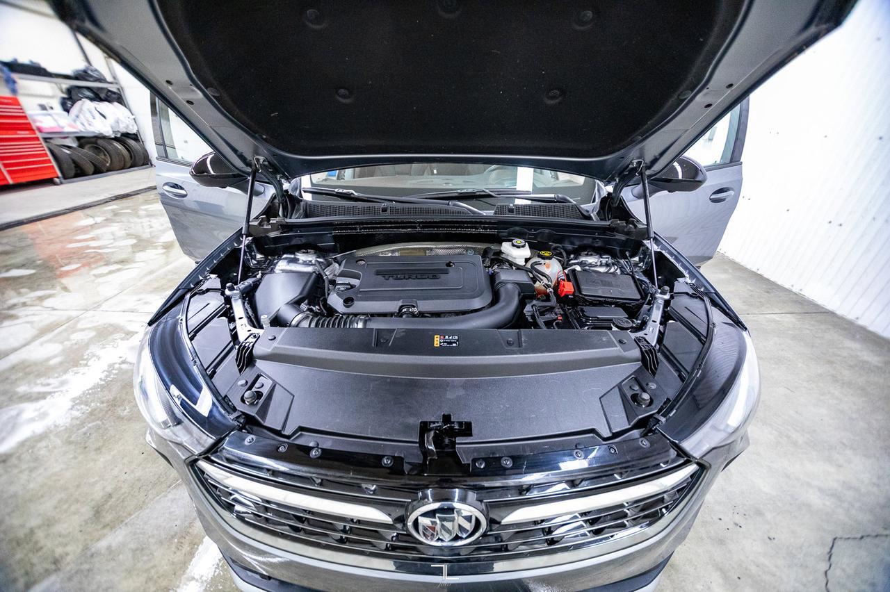 2022 Buick Envision AWD ST Essence Leather Roof Nav BCam Red Deer AB