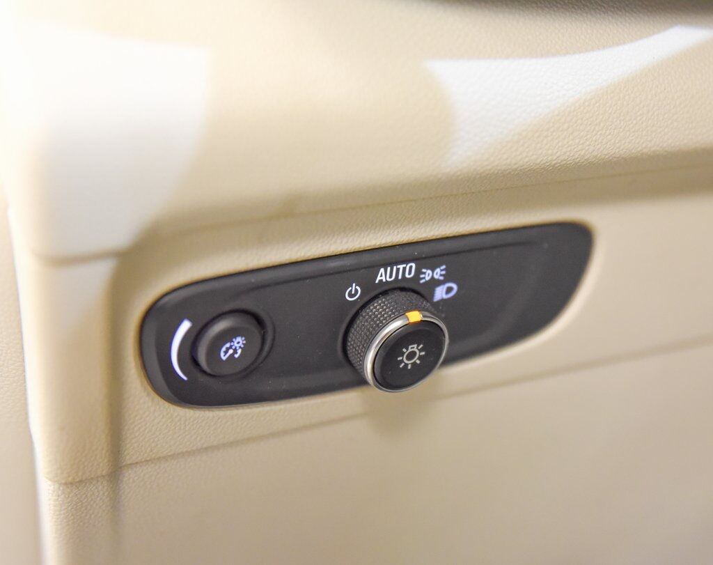 2022 Buick Envision Essence Akron OH