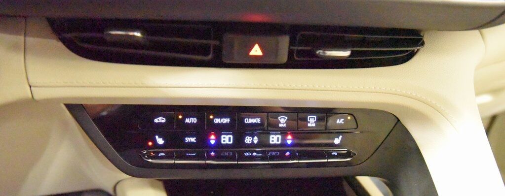 2022 Buick Envision Essence Akron OH