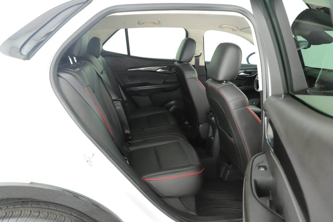 2022 Buick Envision Essence - Photo 22