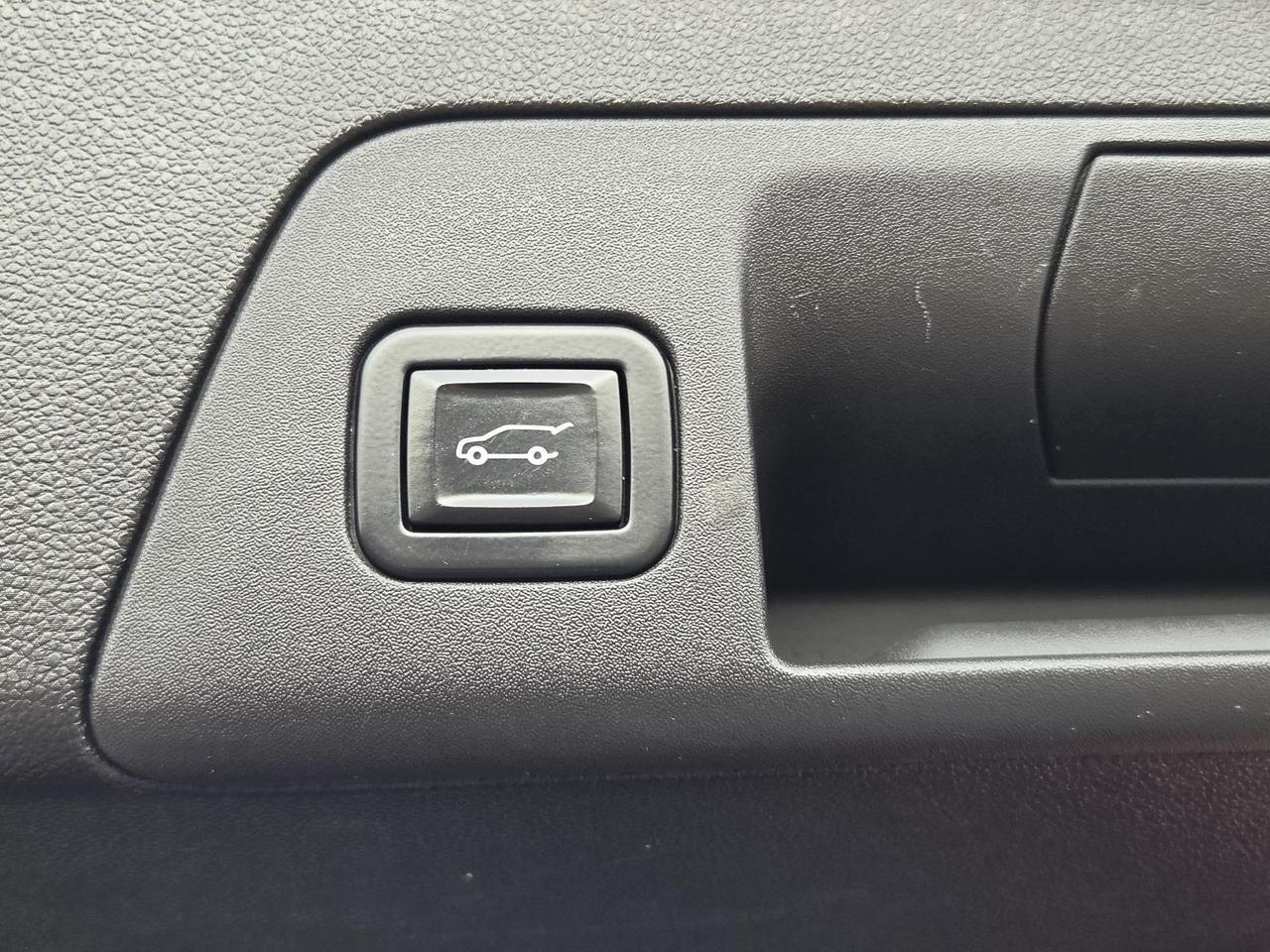 2022 Buick Envision FWD 4dr Avenir Beeville TX