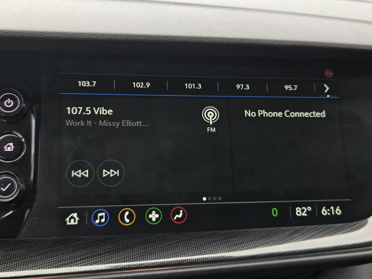 2022 Buick Envision FWD 4dr Essence Beeville TX