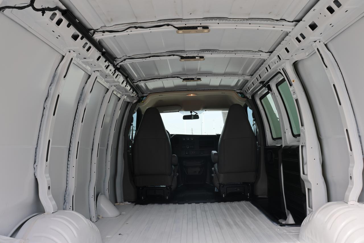 2022 CHEVROLET EXPRESS G2500 Houston TX