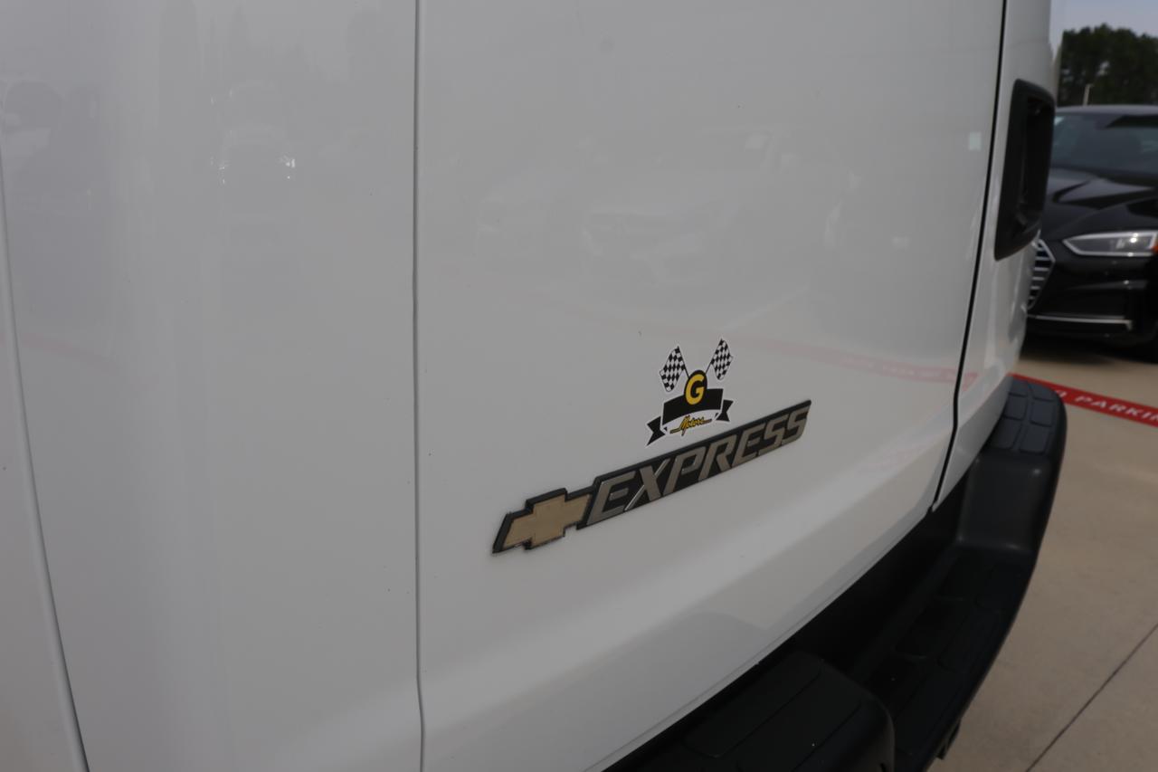 2022 CHEVROLET EXPRESS G2500 Houston TX