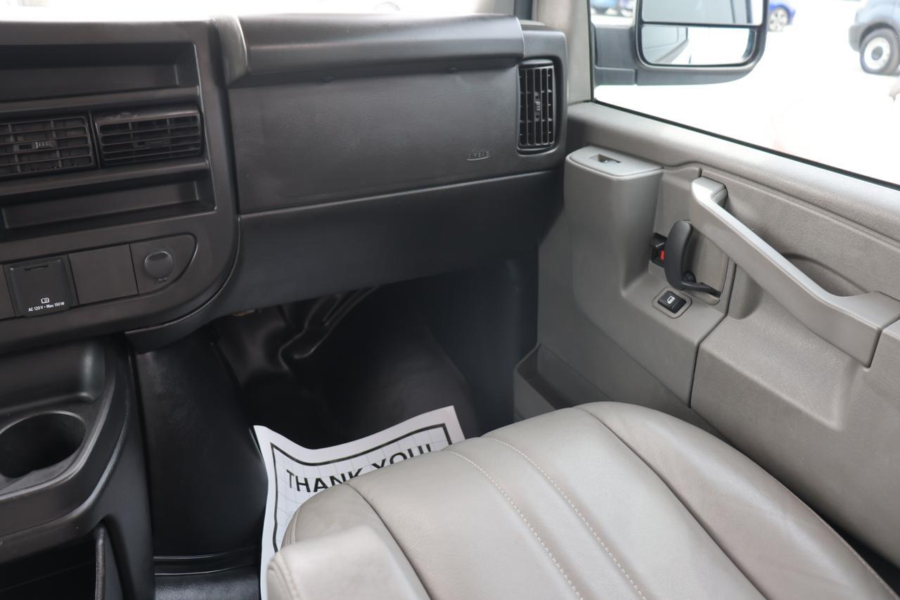 2022 CHEVROLET EXPRESS G2500 Houston TX