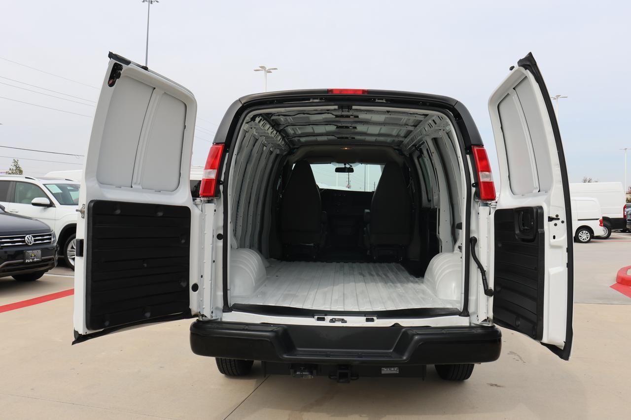 2022 CHEVROLET EXPRESS G2500 Houston TX