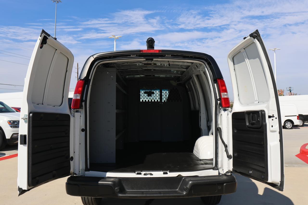 2022 CHEVROLET EXPRESS G2500 Houston TX