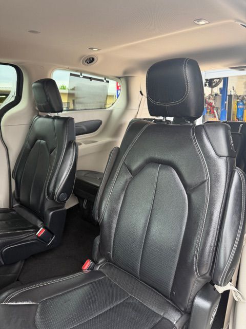 2022 CHRYSLER PACIFICA TOURING L Grand Prairie TX