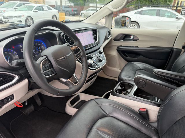 2022 CHRYSLER PACIFICA TOURING L Grand Prairie TX