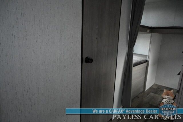 2022 COLEMAN Lantern 295QB Sleeps 8 Anchorage AK