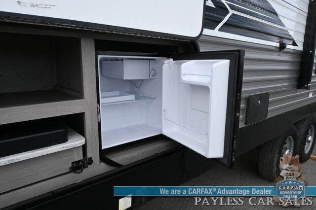 2022 COLEMAN Lantern 295QB Sleeps 8 Anchorage AK