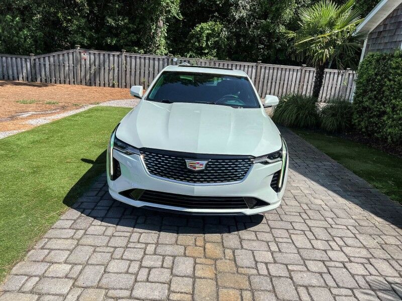 2022 Cadillac CT4 Luxury